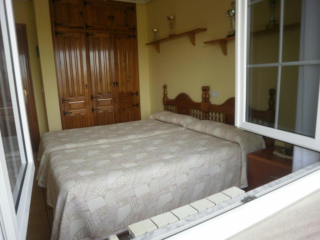 Pension Galimar San Vicente De La Barquera Room photo